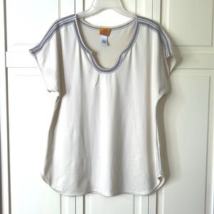 Ruby Road Top with neckline and shoulder embroidery.  Size L
